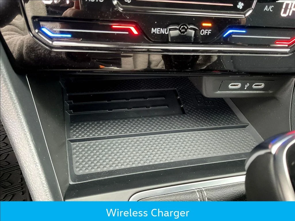 New 2026 Black Volkswagen 1.5T SE image 18