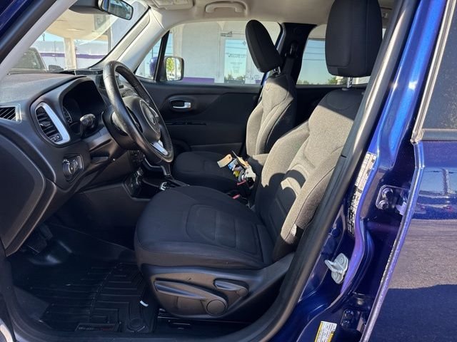Used 2018 Blue Jeep Latitude image 21