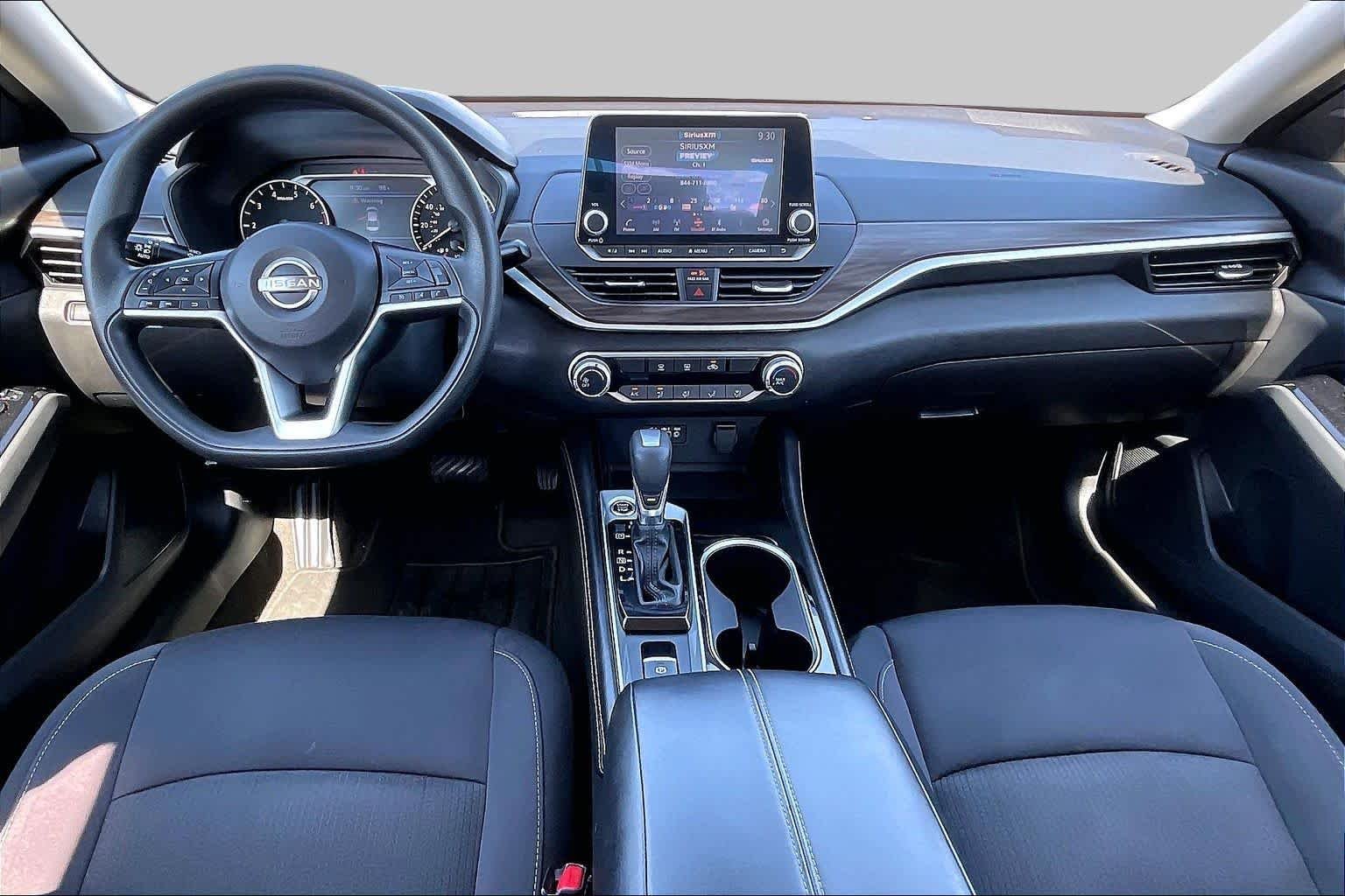Used 2023 Garnet Pearl Metallic Nissan 2.5 SV image 15