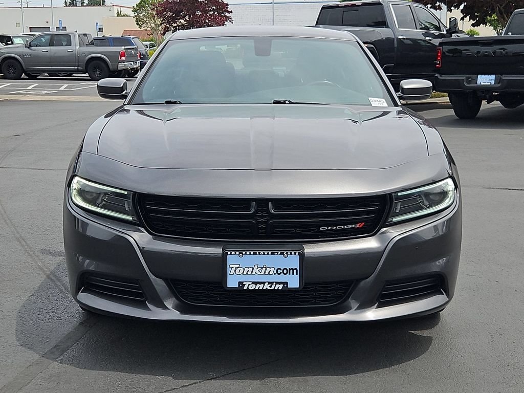 Used 2022 Granite Crystal Metallic Clearcoat Dodge SXT image 9