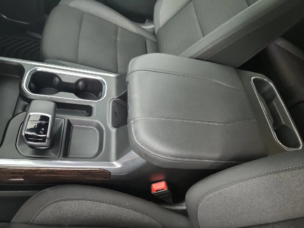 Used 2026 White GMC Elevation image 32