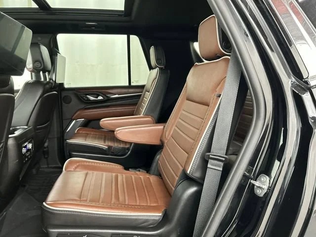 Used 2023 Onyx Black GMC Denali Ultimate image 27