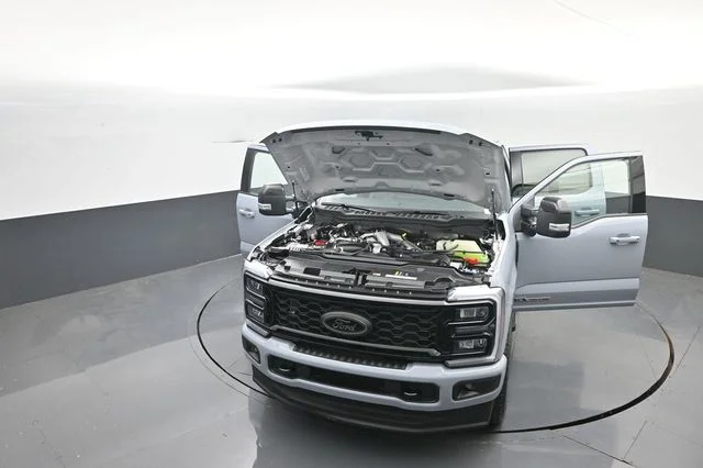 New 2026 Glacier Gray Metallic Tri-Coat Ford F-250® Lariat® image 41