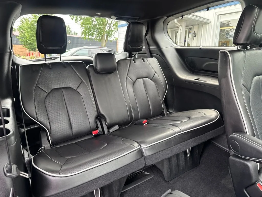 2025 Chrysler Pacifica Limited - Photo 21