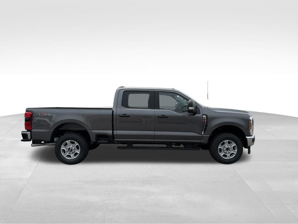 New 2026 Carbonized Gray Metallic Ford F-250® XLT image 7