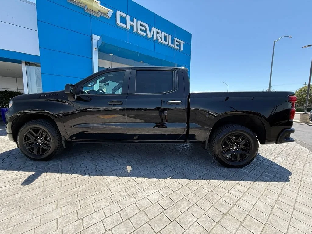 Used 2024 Black Chevrolet Custom image 13