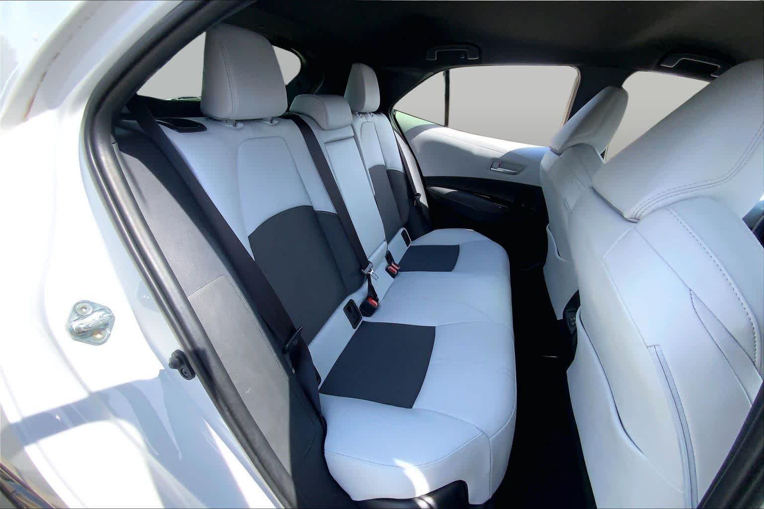 Used 2024 Wind Chill Pearl Toyota XSE image 19