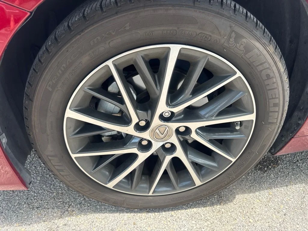 Used 2017 Red Lexus 350 image 11