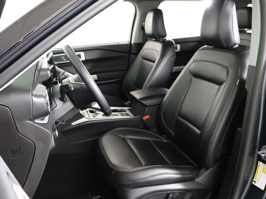 Used 2024 Blue Ford XLT image 23