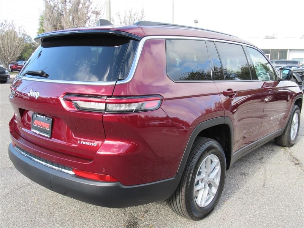 New 2026 Velvet Red Pearlcoat Jeep Laredo X image 7