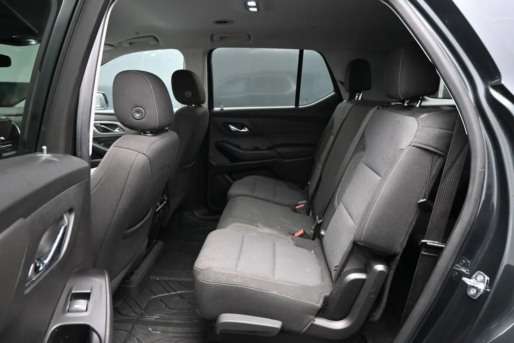 Used 2020 Gray Chevrolet LT image 23