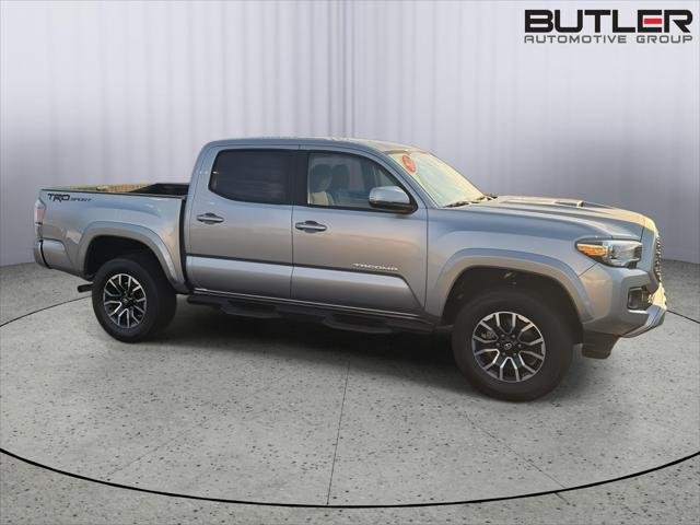 Certified Used 2021 SILVER SKY METALLIC Toyota  image 7