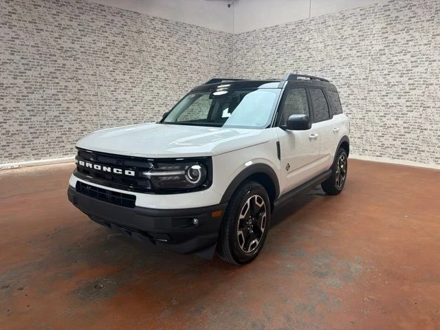 Used 2021 White Ford Outer Banks image 3