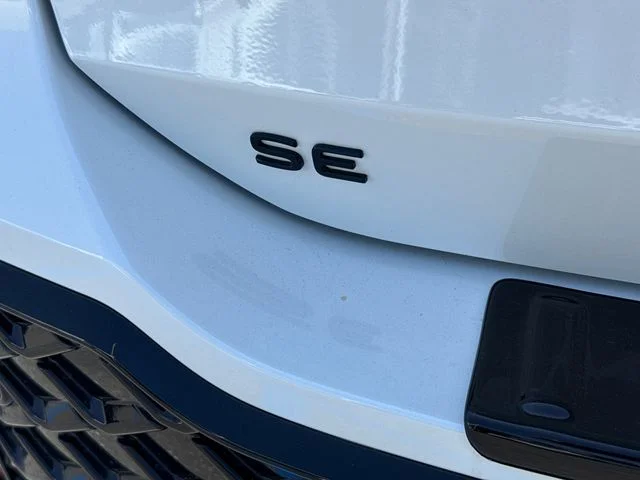 New 2026 Opal White W/Deep Black Roof Volkswagen 2.0T SE R-Line Black image 10