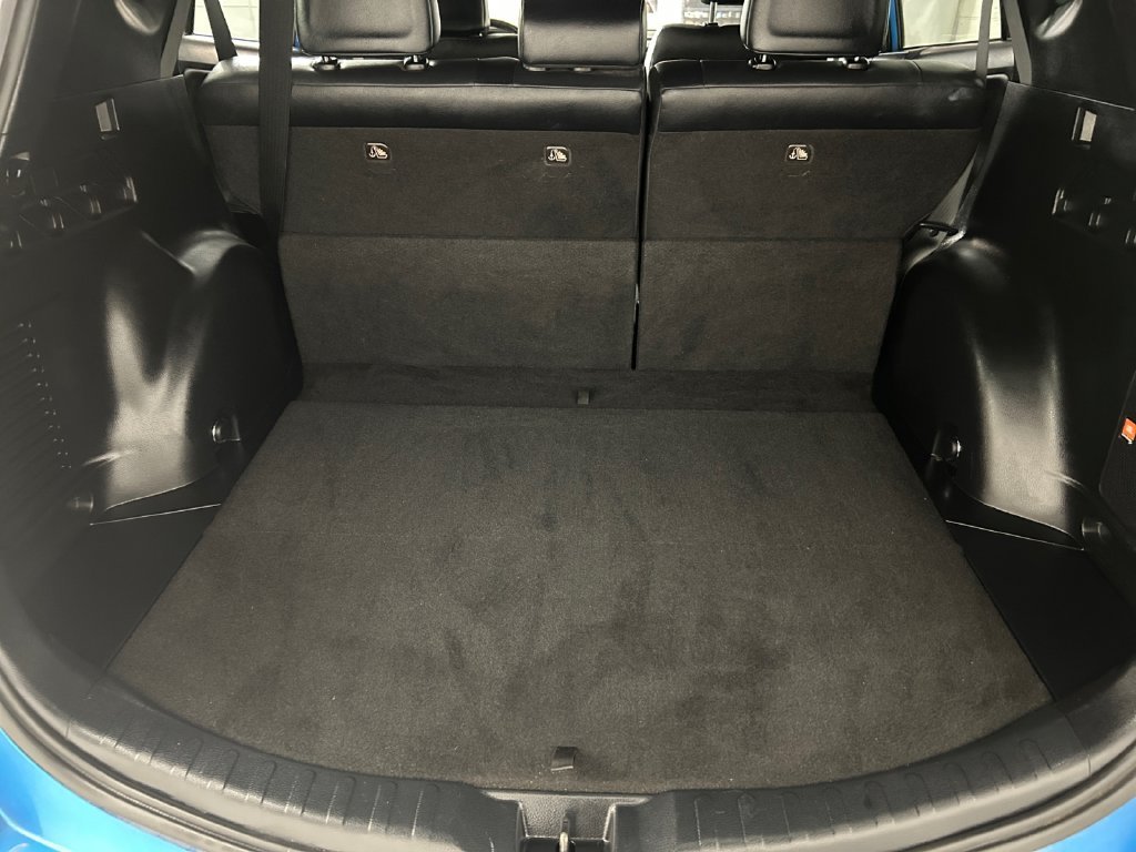 Used 2016 Blue Toyota SE image 26