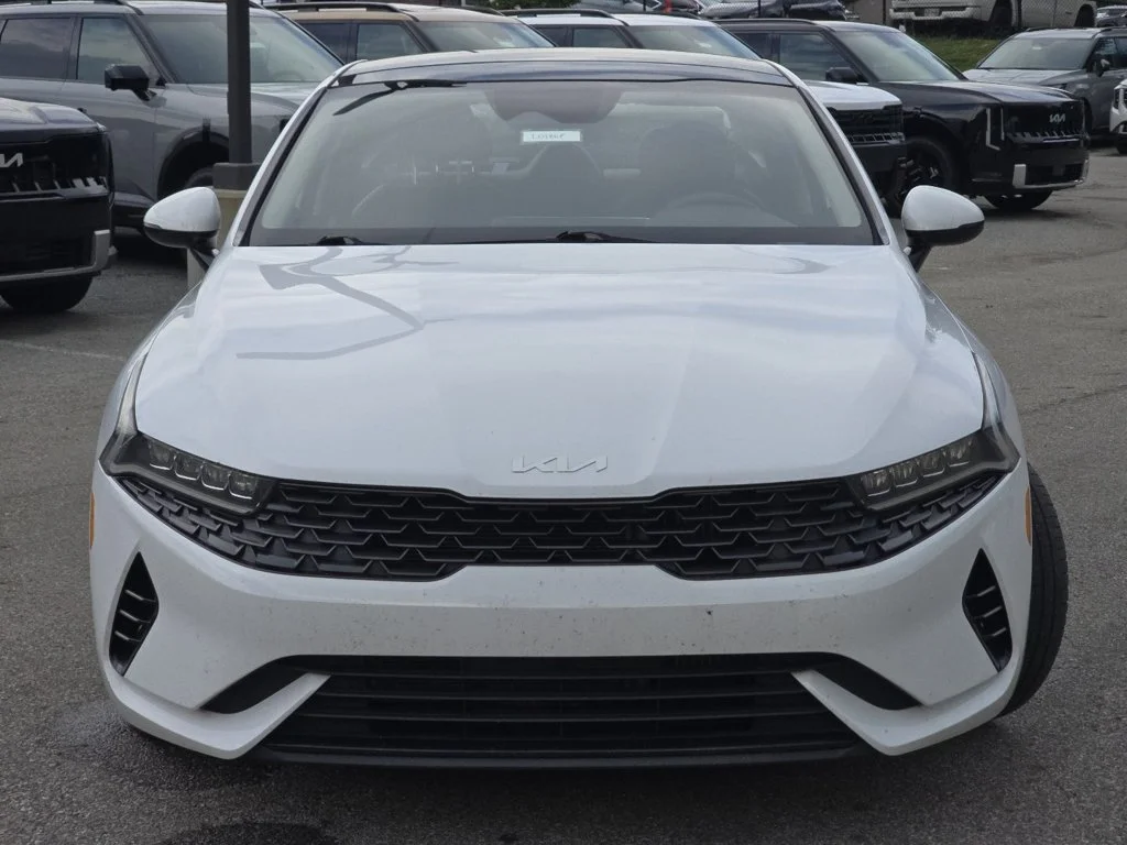 Used 2024 White Kia EX image 11