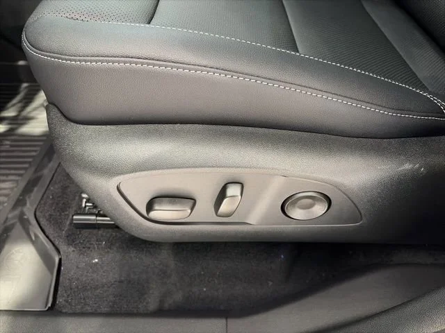 2026 Chevrolet Traverse LT - Photo 11