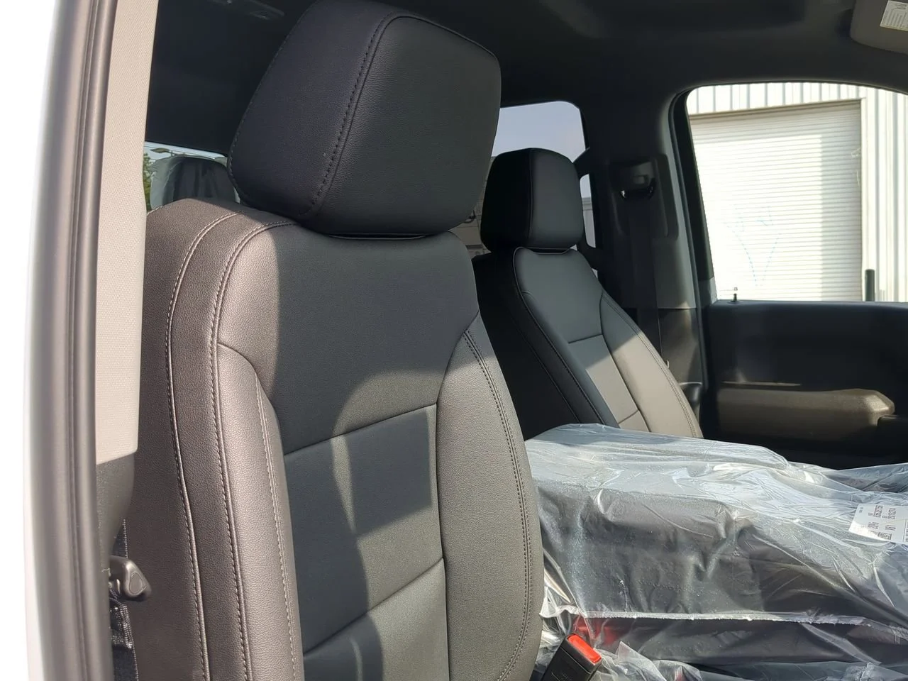 New 2026 Summit White GMC Pro image 25