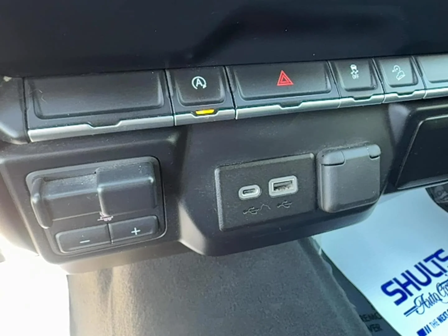 Used 2019 White Chevrolet LT image 17