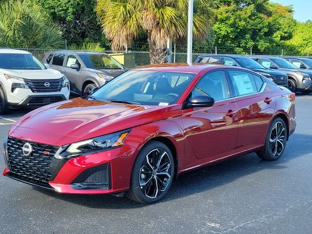New 2026 Scarlet Ember Tintcoat Nissan SR image 31