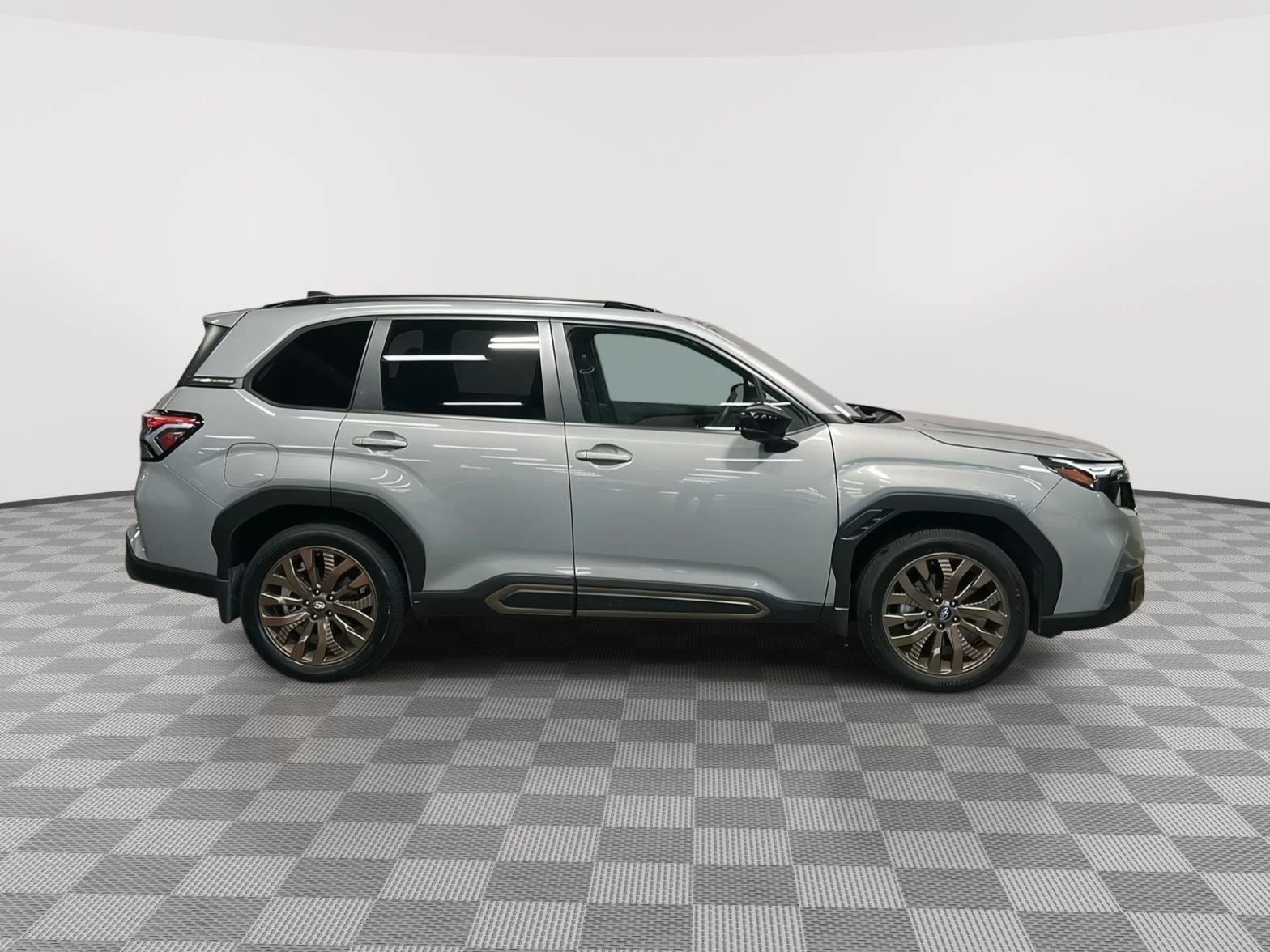 Used 2025 River Rock Pearl Subaru Sport image 2