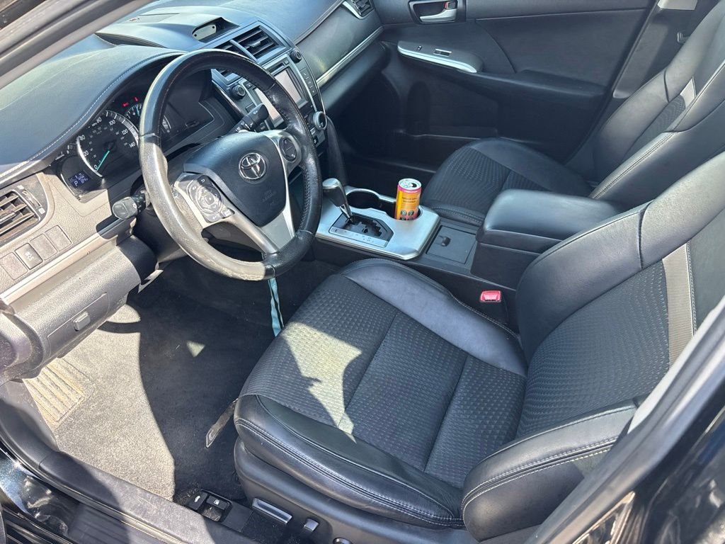 Used 2013 Black Toyota SE image 10