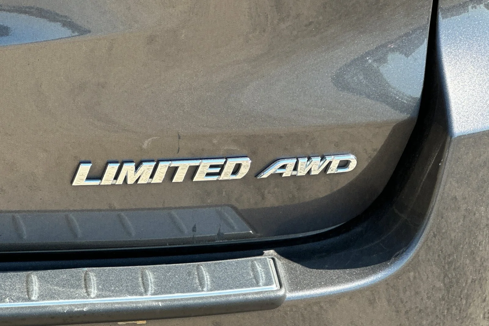 Used 2015 Predawn Gray Mica Toyota Limited image 28