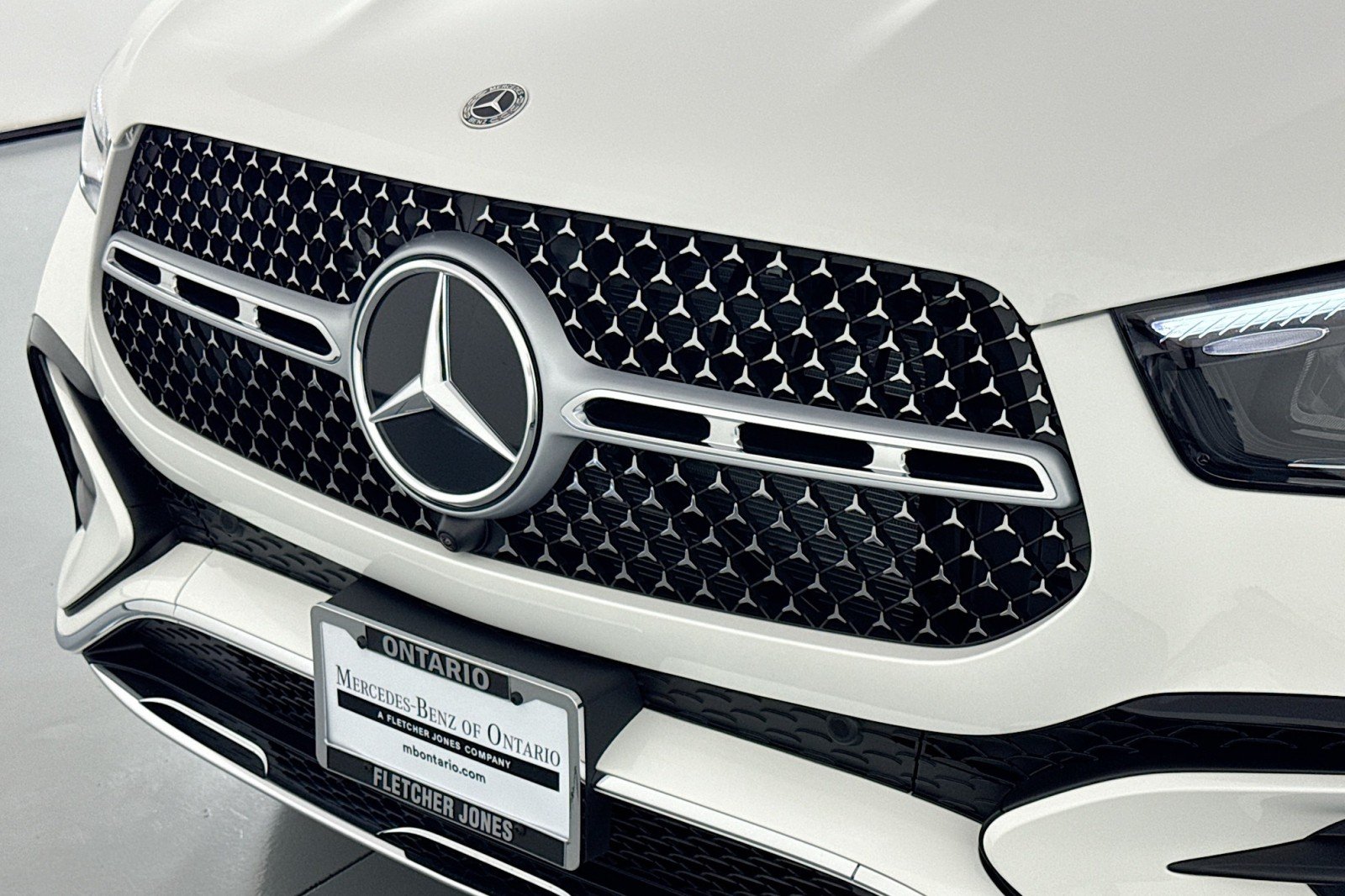 New 2026 Polar White Mercedes-Benz GLE 450 4MATIC® SUV image 12