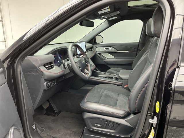 Used 2025 Agate Black Ford ST image 3