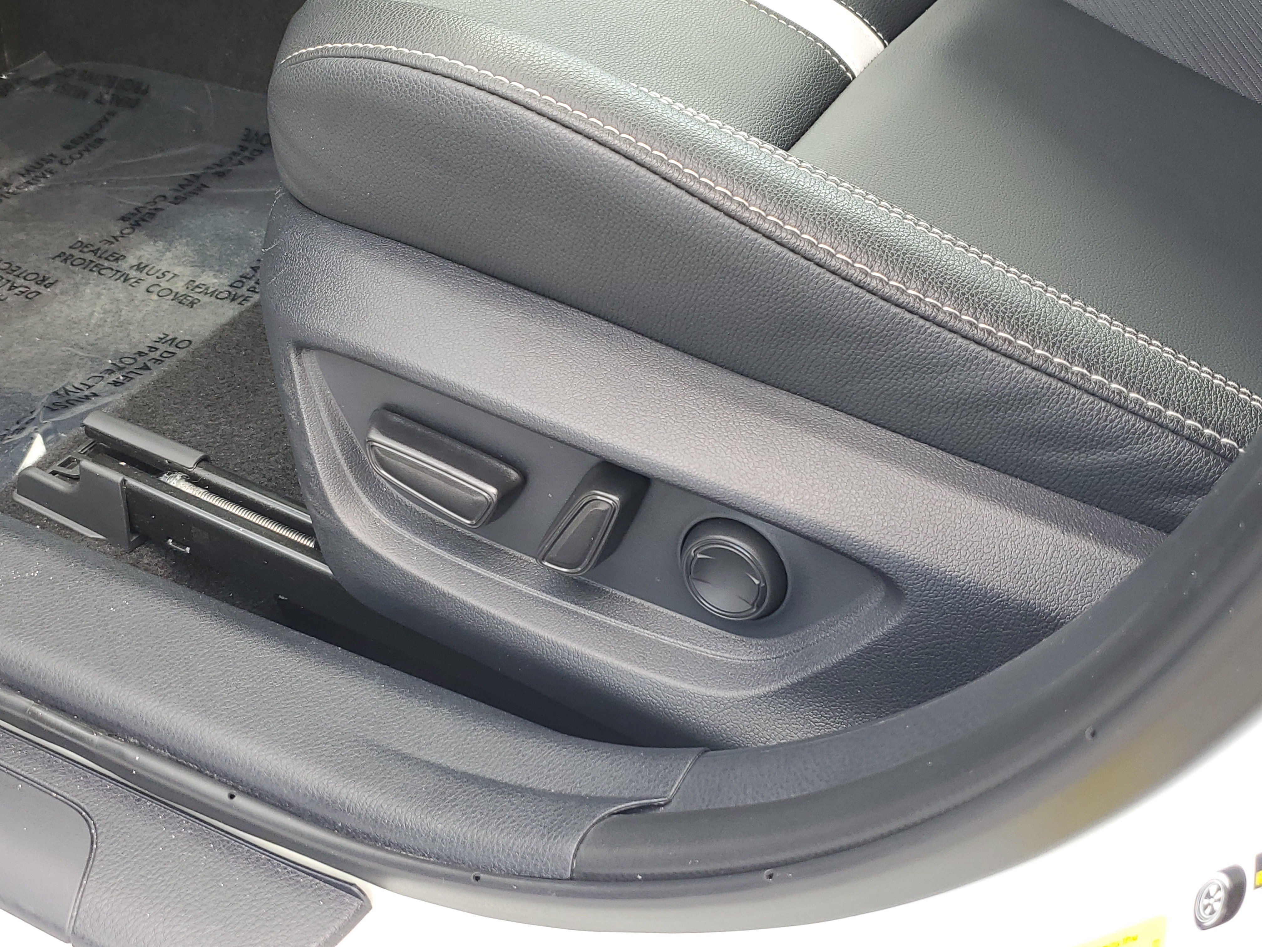 Certified Used 2025 Ice Toyota SE image 20