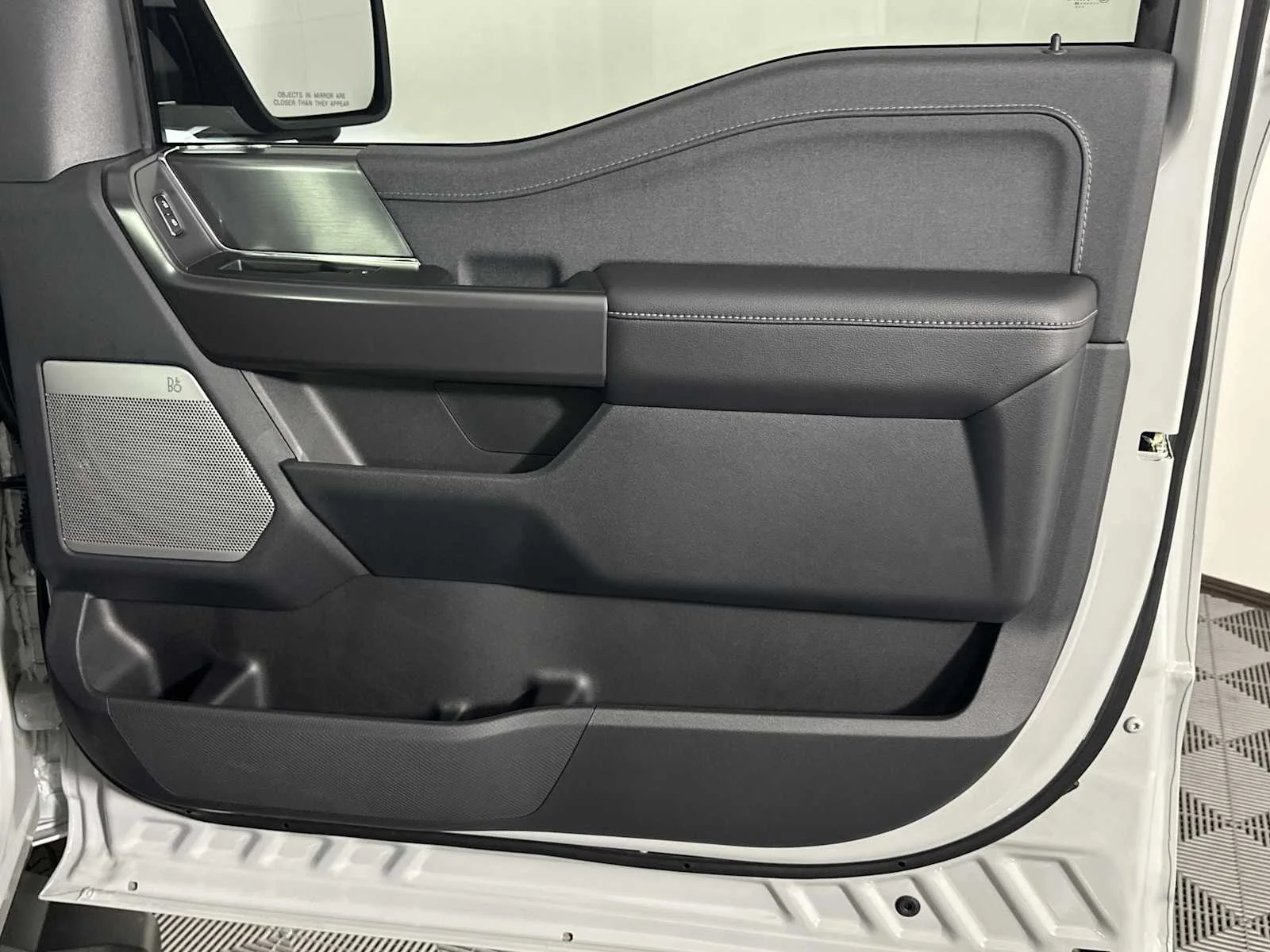 New 2026 Avalanche Gray Ford LARIAT image 20