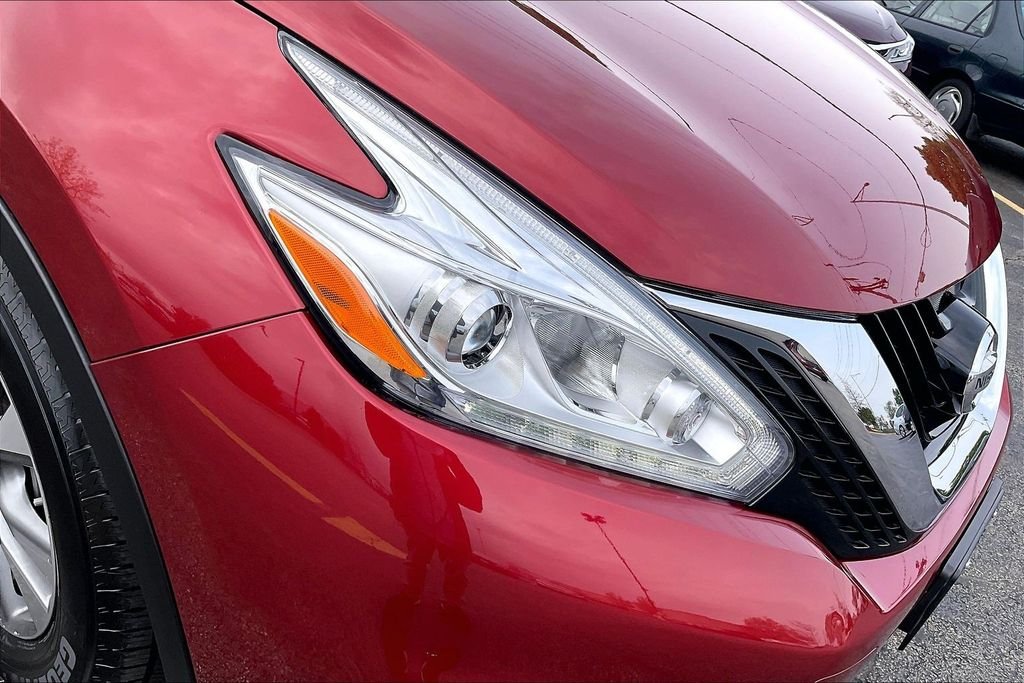 Used 2017 Red Nissan SV image 31