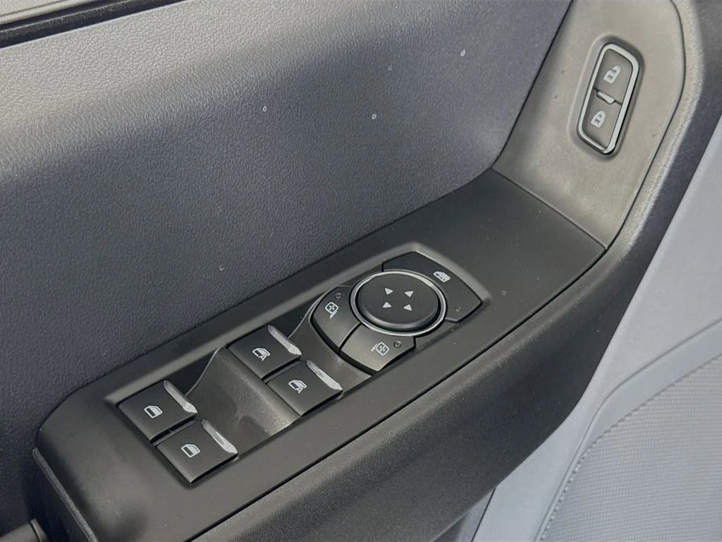 New 2026 Oxford White Ford F-250® XL image 17