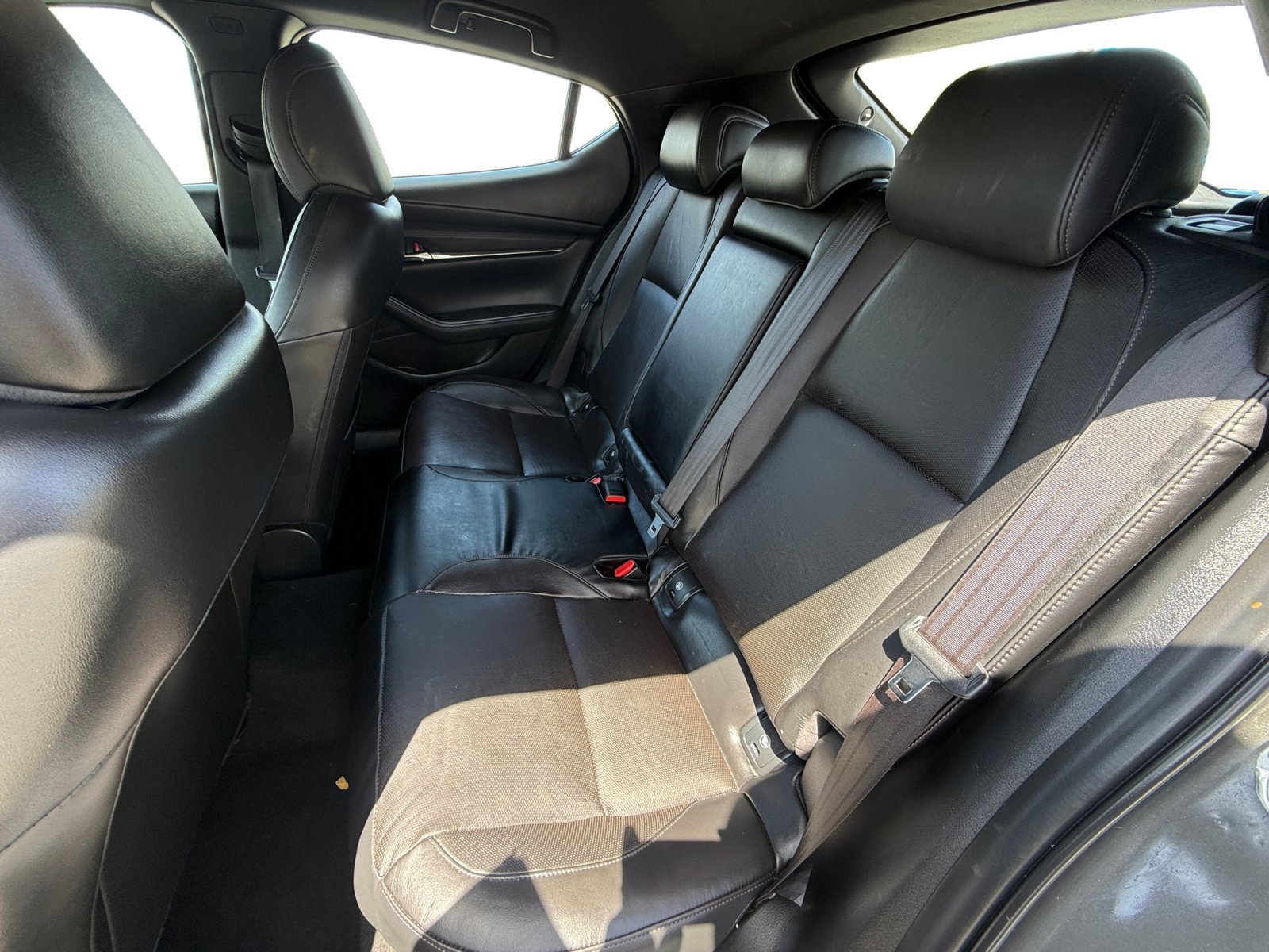 Used 2020 Machine Gray Metallic Mazda Premium image 16