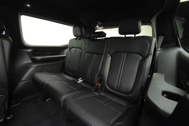 New 2026 Bright White Clearcoat Jeep Grand Wagoneer image 35