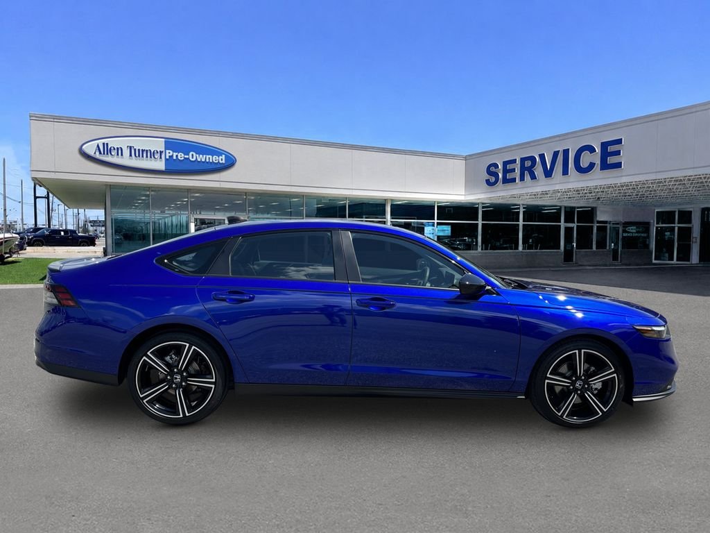 Used 2026 Still Night Pearl Honda Sport image 9