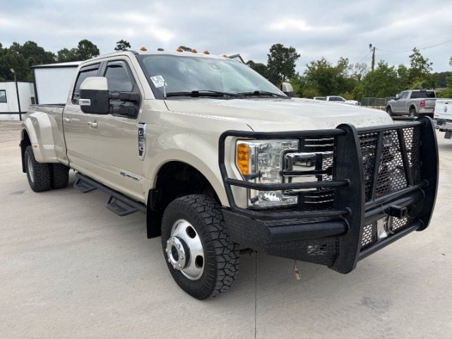 Used 2017 Tan Ford Lariat image 7