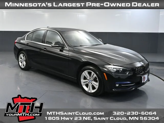 2017 BMW 3 Series 330i xDrive Sedan's photo