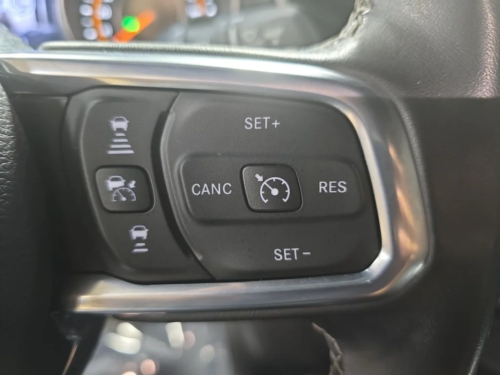 Certified Used 2022 Blue Jeep Unlimited Sahara image 19
