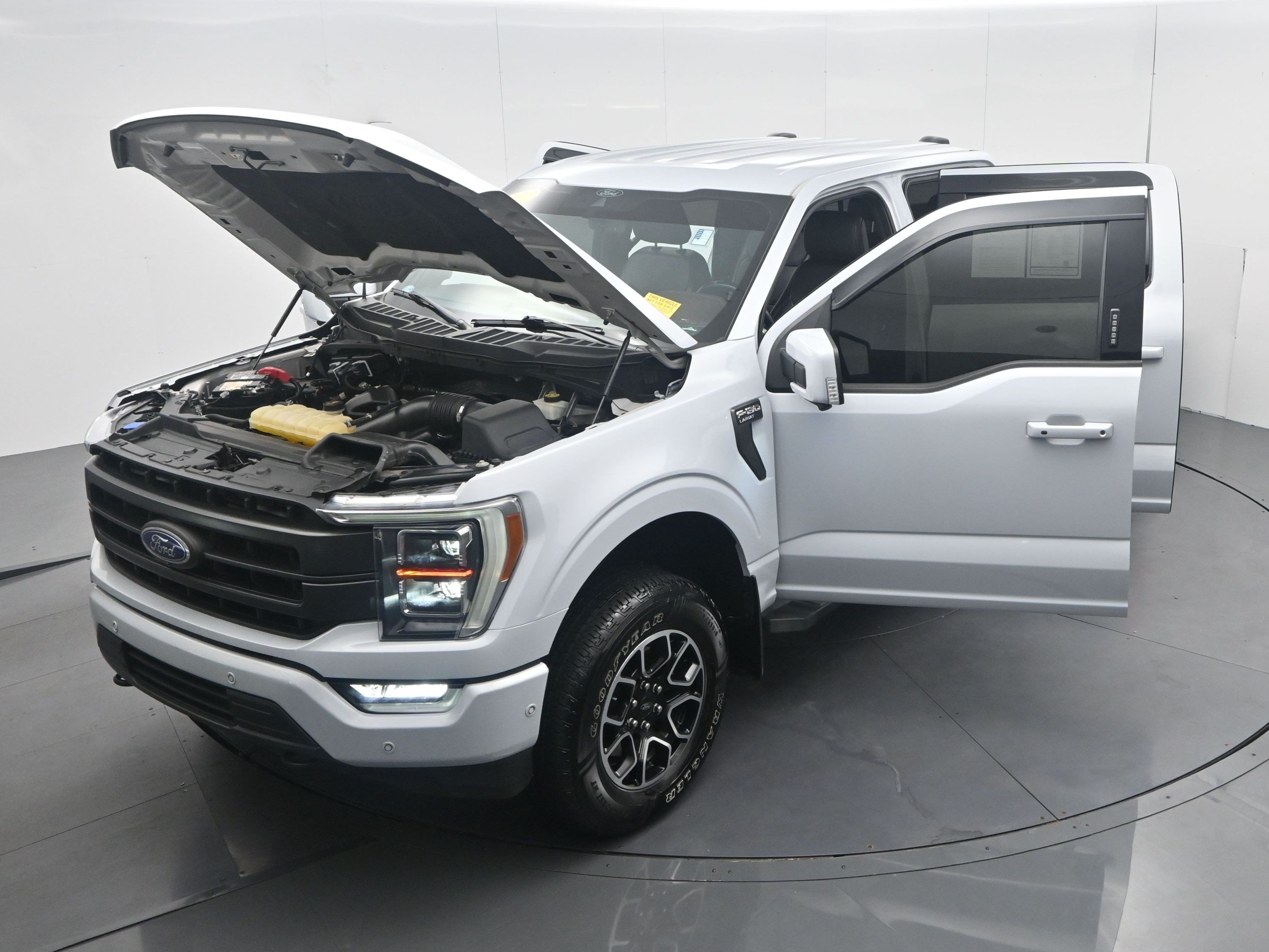 Certified Used 2021 White Metallic Ford LARIAT image 50