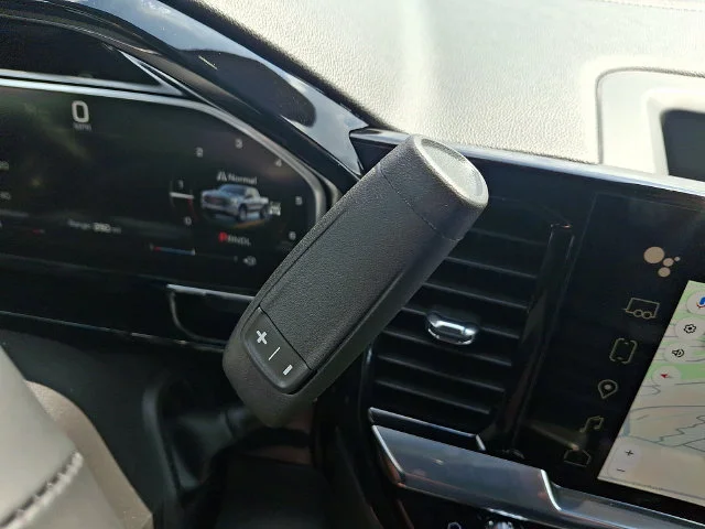 New 2026 Summit White GMC Elevation image 12
