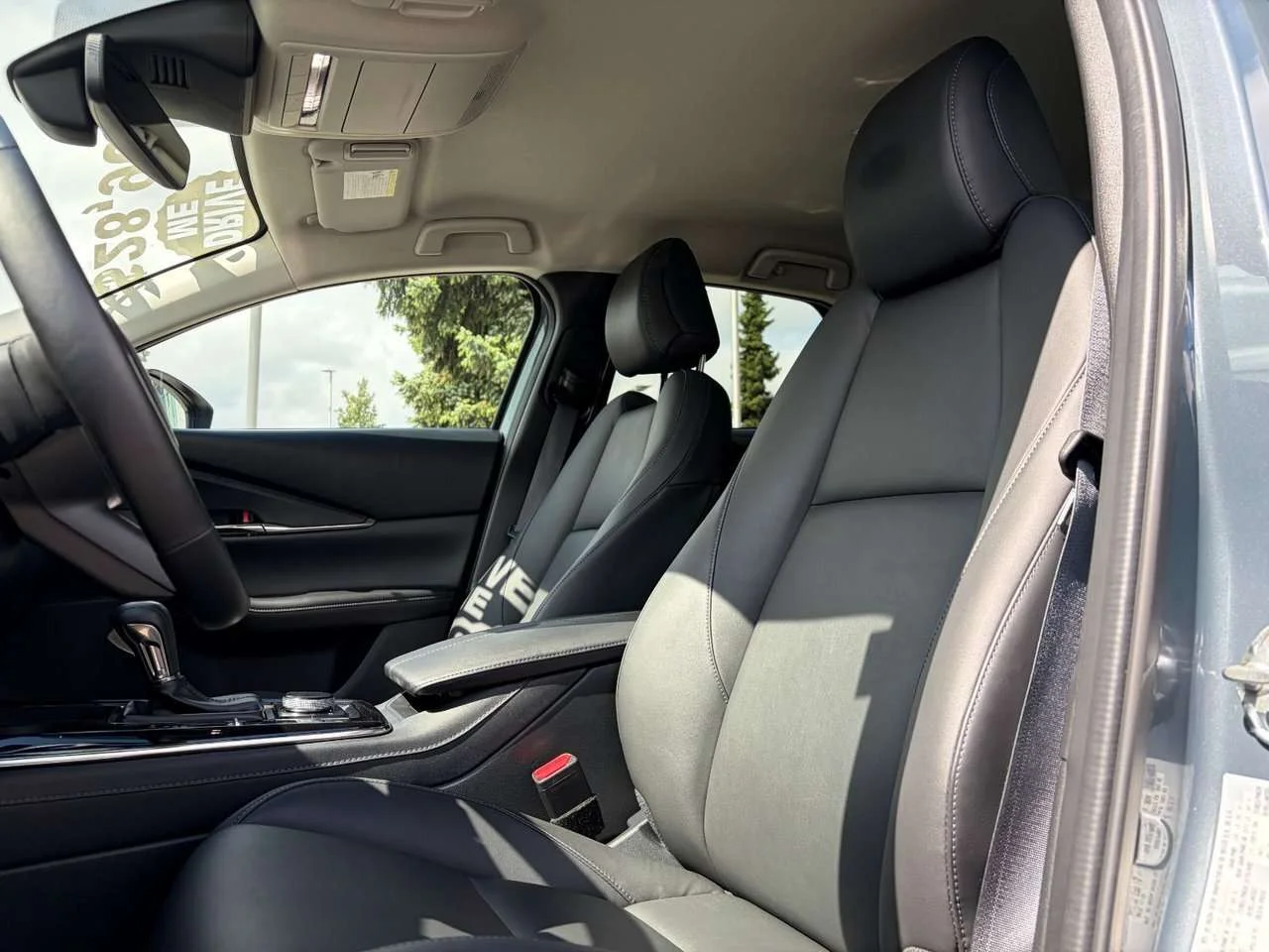 Used 2023  Mazda GS image 19
