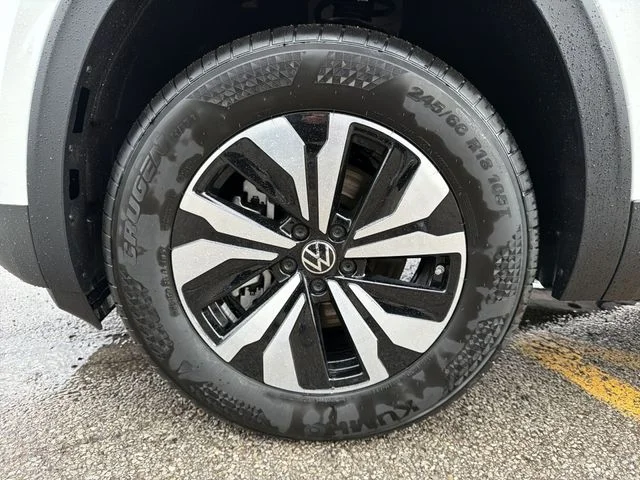 2026 Volkswagen Atlas SE - Photo 11