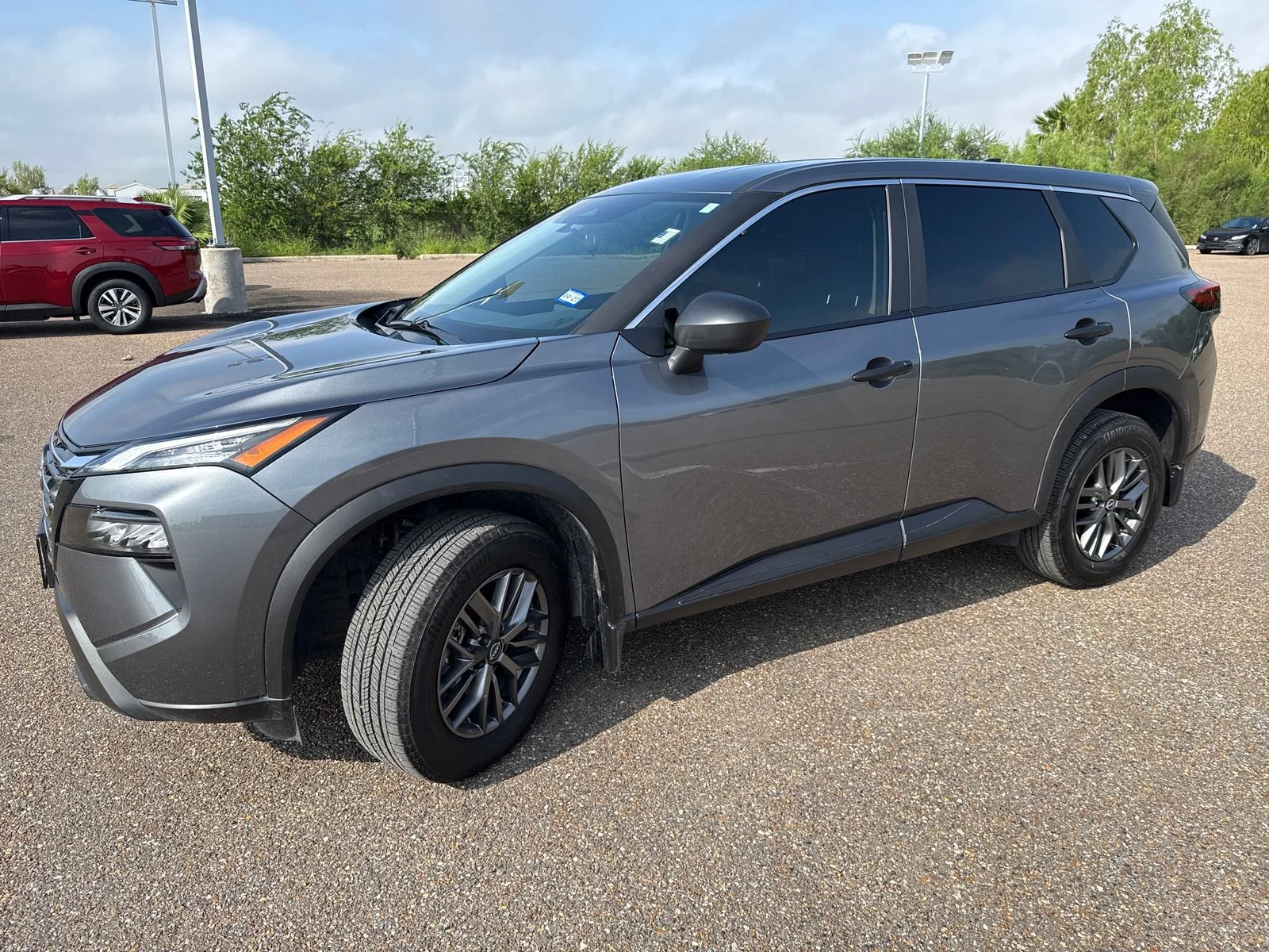 Used 2025 Gray Nissan S image 3