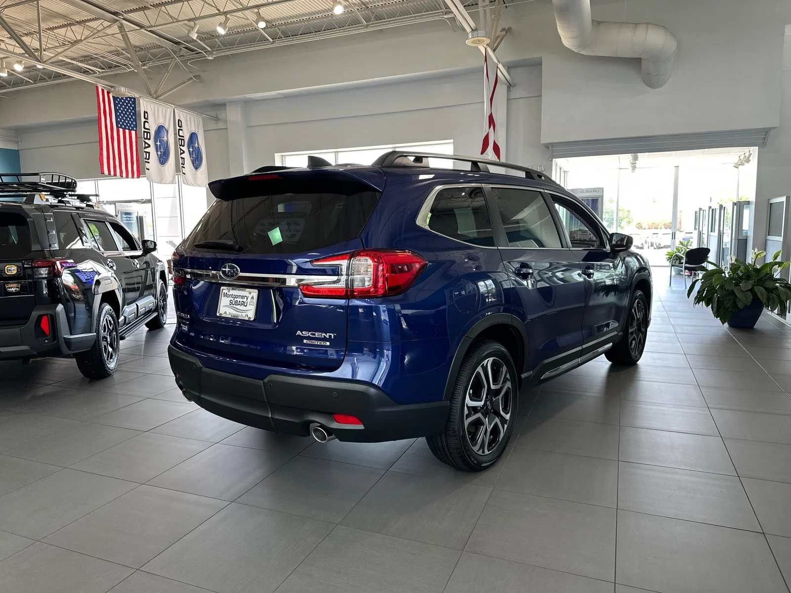 New 2026 SAPPHIRE BLUE PEARL Subaru Limited 7-Passenger image 6