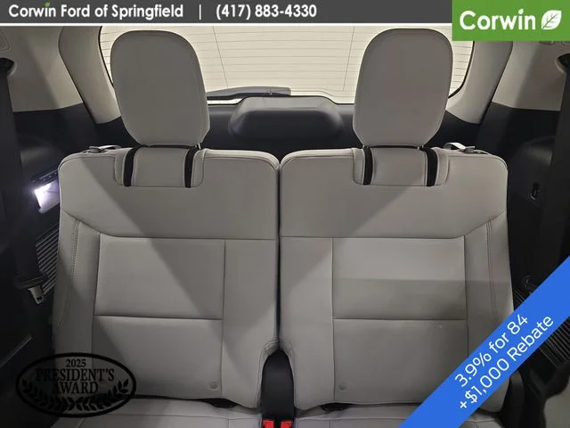New 2026 Carbonized Gray Metallic Ford Platinum™ image 24
