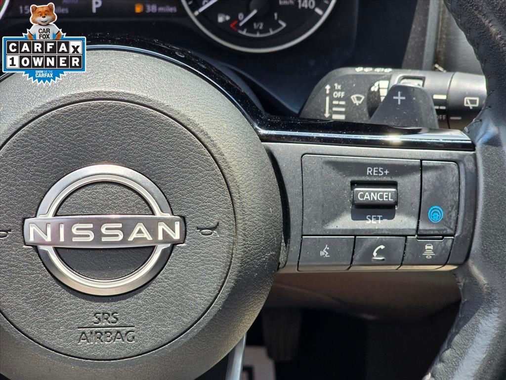 Used 2023 White Nissan SV image 17