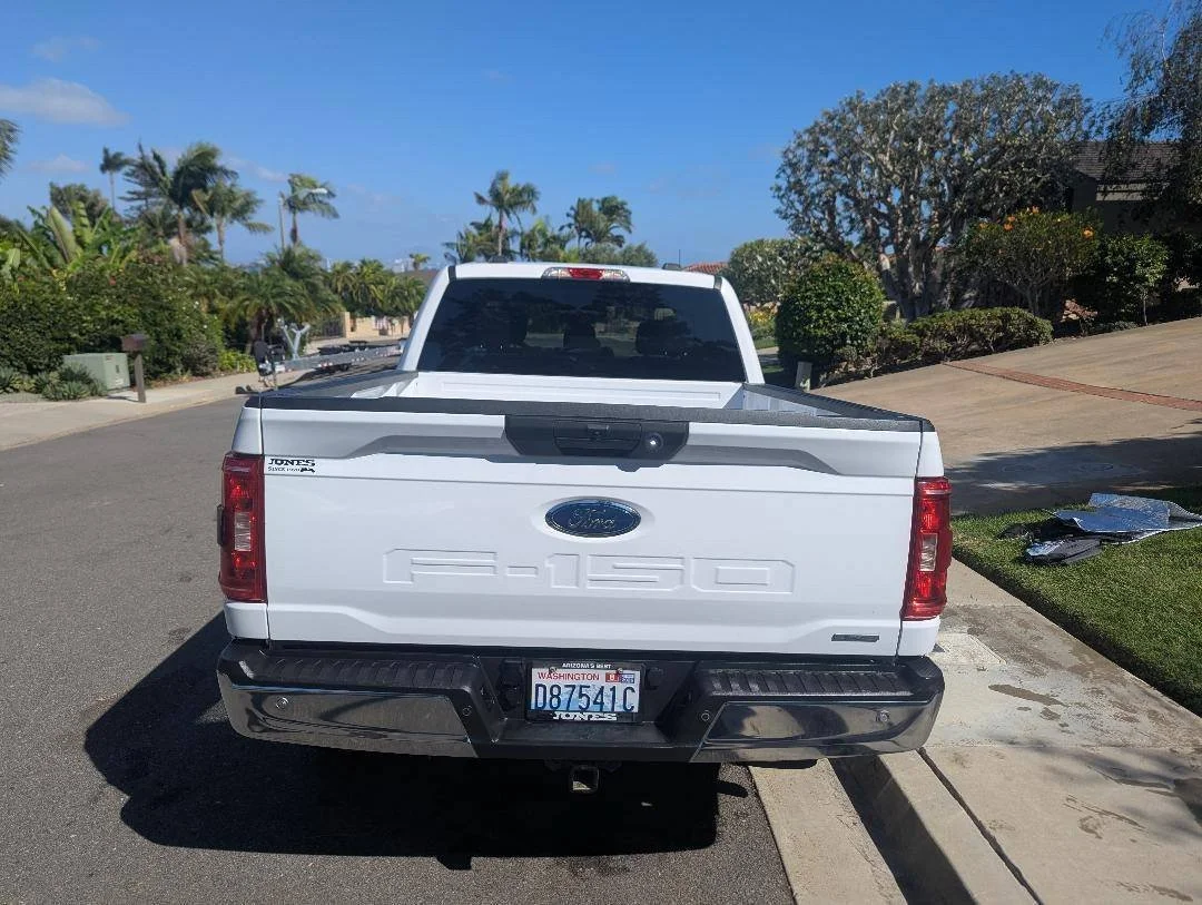 Certified Used 2021 Oxford White Ford XLT image 7