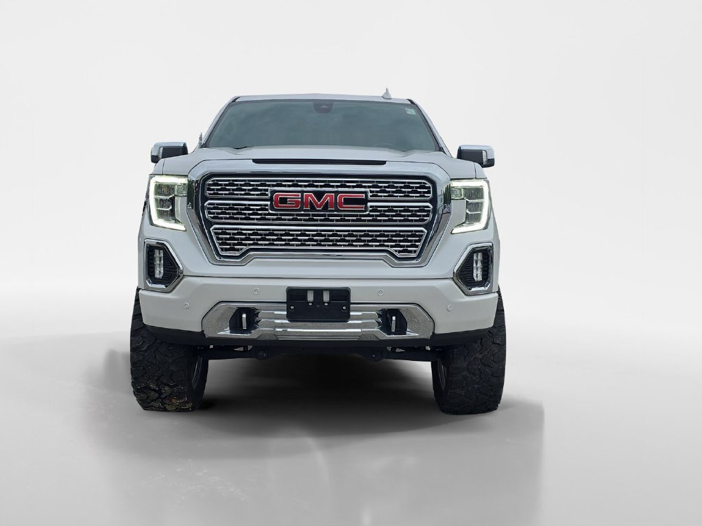 Used 2021 White GMC Denali image 2