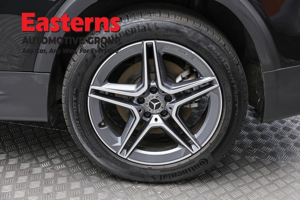 Used 2022 Black Mercedes-Benz GLB 250 image 8
